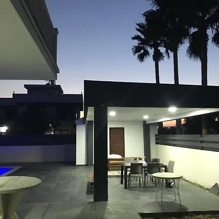 Palm Kyrenia (Northern Cyprus)